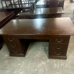 OFFICE/HONE DESK EXECUTIVE DESK