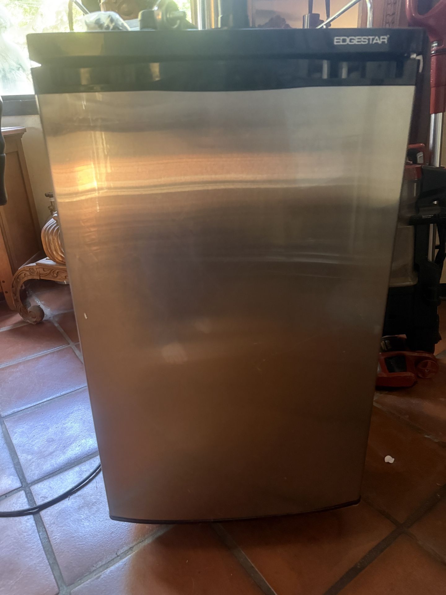 Edgestar Dual Tap Kegerator