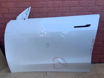 Left front door Tesla Model Y 2020-24