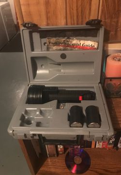 Flashlight with carrying case