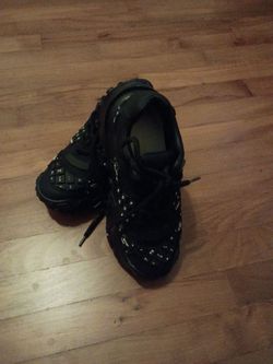Computer sneakers