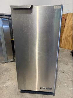 Commercial Ice Maker