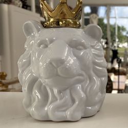 Regal White & Gold Lion Head Statue $25 Each. Firm.  Can Be A Candle Holder. Great Majestic Noble King Leo Gift. Z Gallerie Like.  $25 Each Firm.