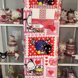 Hello Kitty Throw