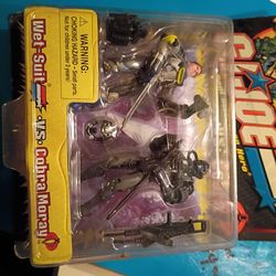 2001 Action Figure GI Joe Vs Set