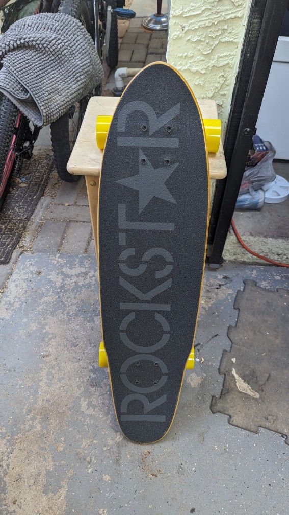 Gullwing Rockstar 31' Skateboard *Brand New *