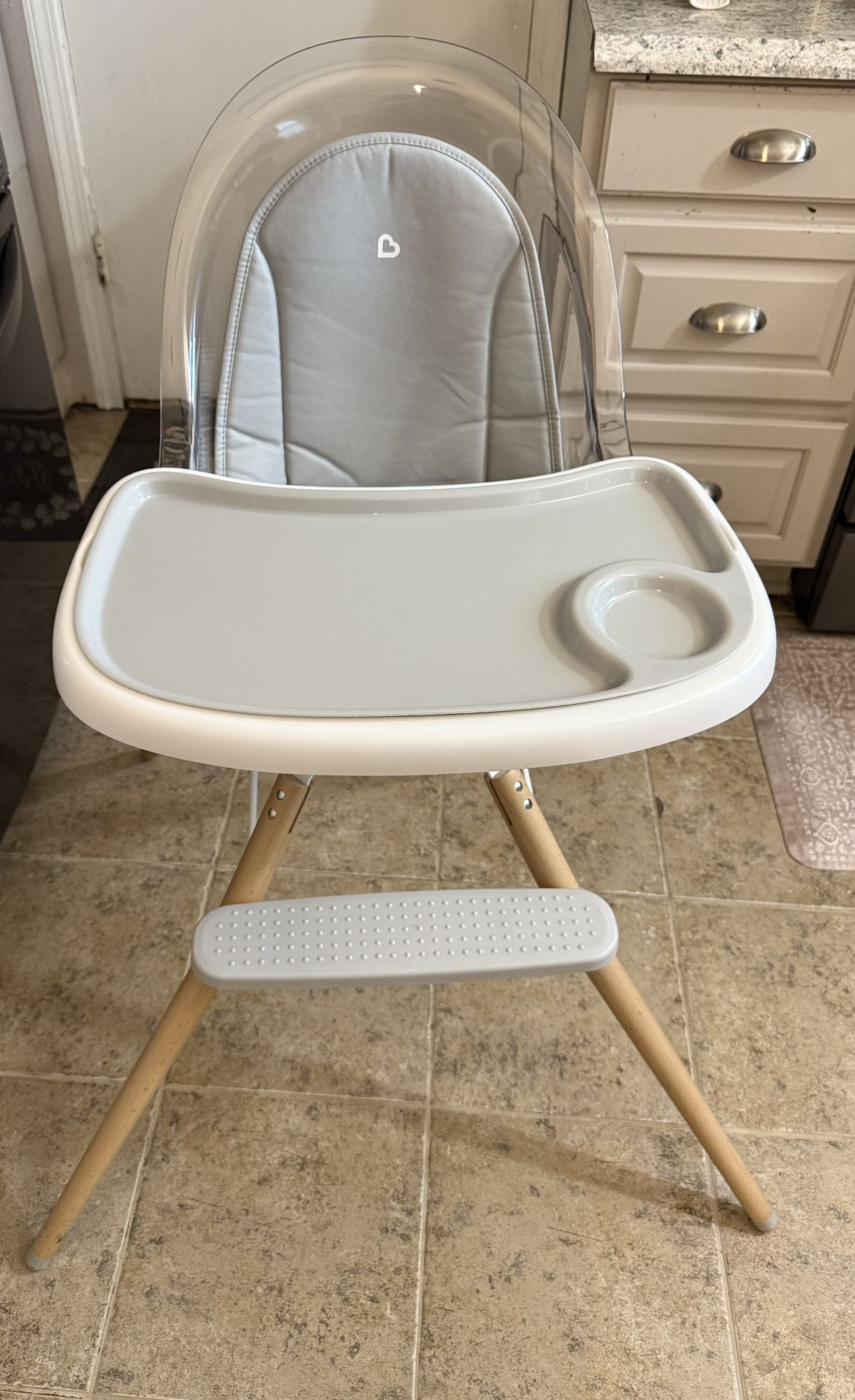 High Chair - Munchkin 360 Cloud