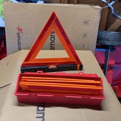 Warning Triangle Flare Kit Model 1005 