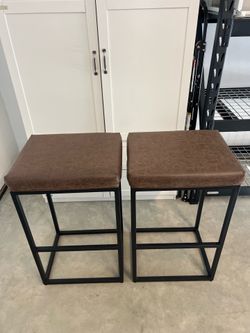 Metal bar stools