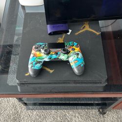Play Station 4 