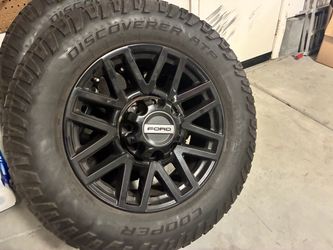 Ford F250 Blackout Edition 20” Wheels
