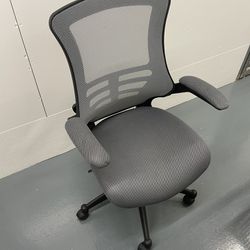 4 Comfy Office Chairs 