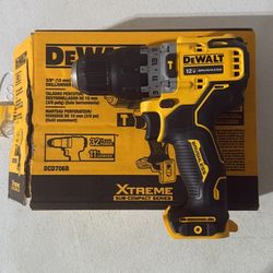 DEWALT 12V Hammer Drill