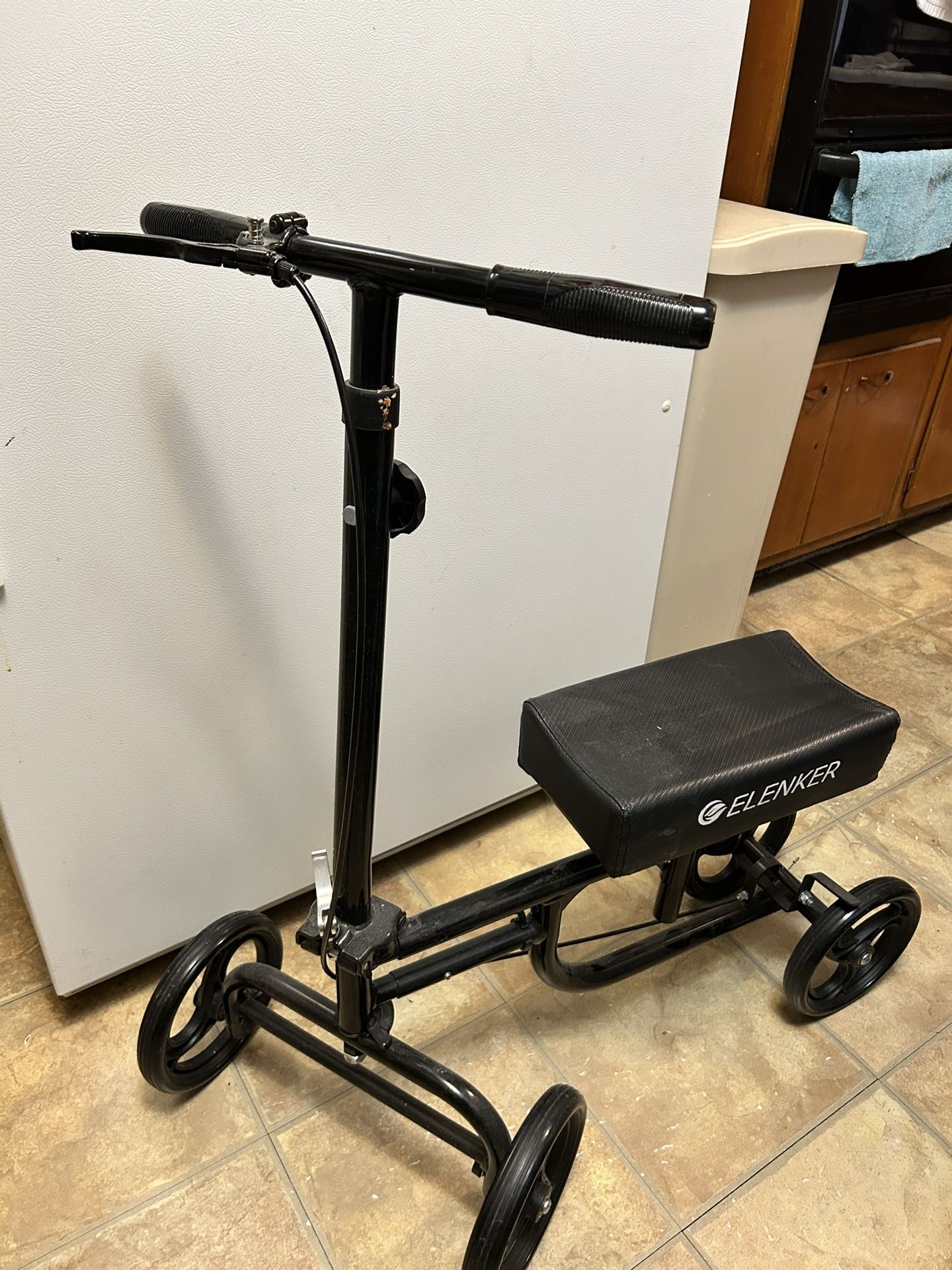 Knee Scooter