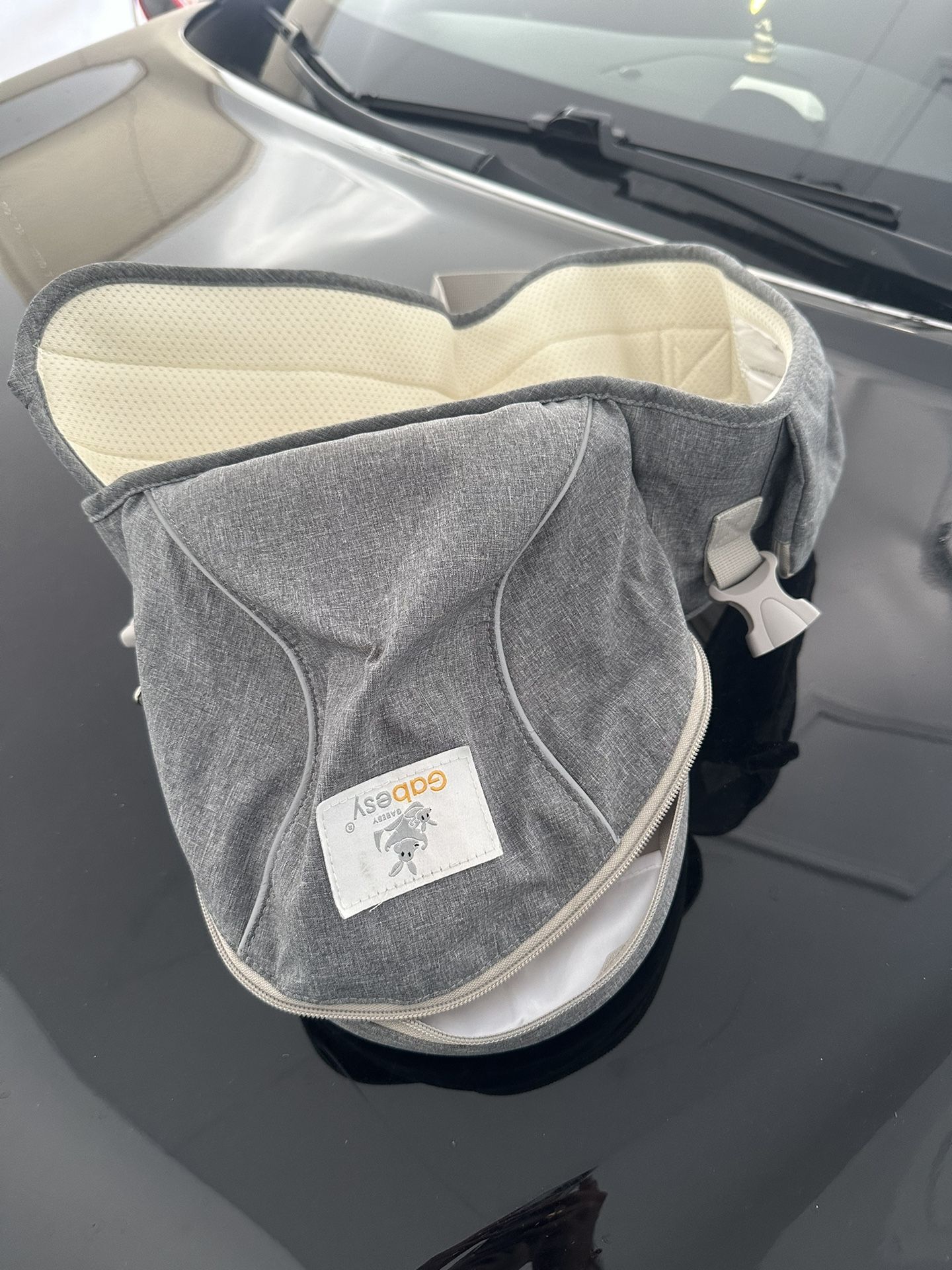 Baby Carrier Like New