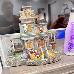 Disney Halloween Haunted Party House with Lights & Music limited edition NEW 14"