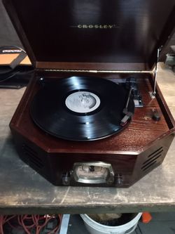 Crosley Retro AM FM Phono Cassette Tabletop Combo Player