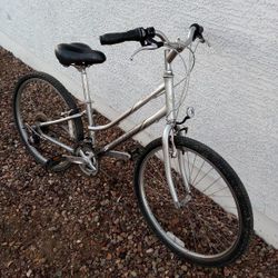 Giant Sodona Hybrid Mountain/Commuter  Bike 