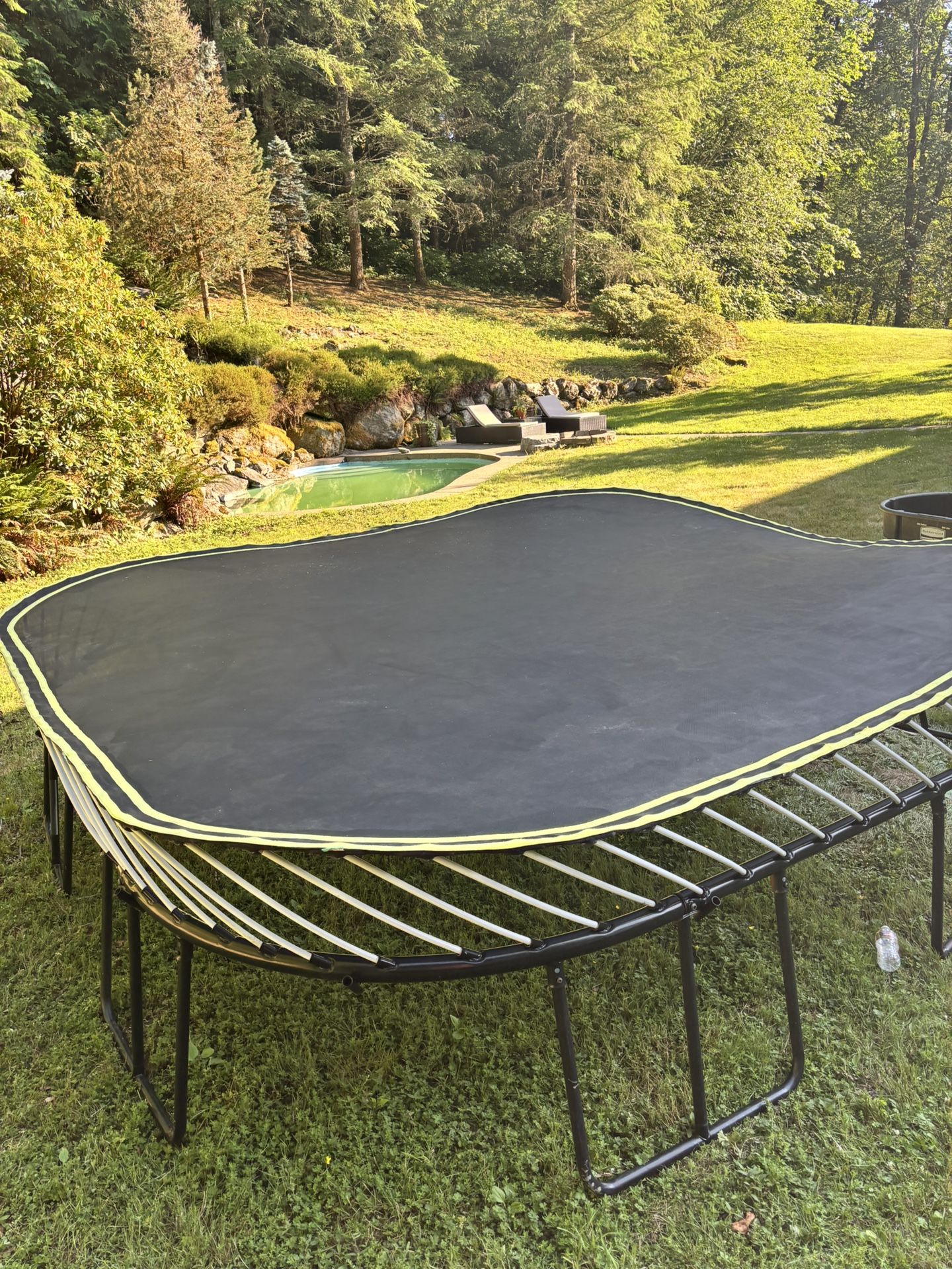 13’x13’ Springfree Trampoline (has net)