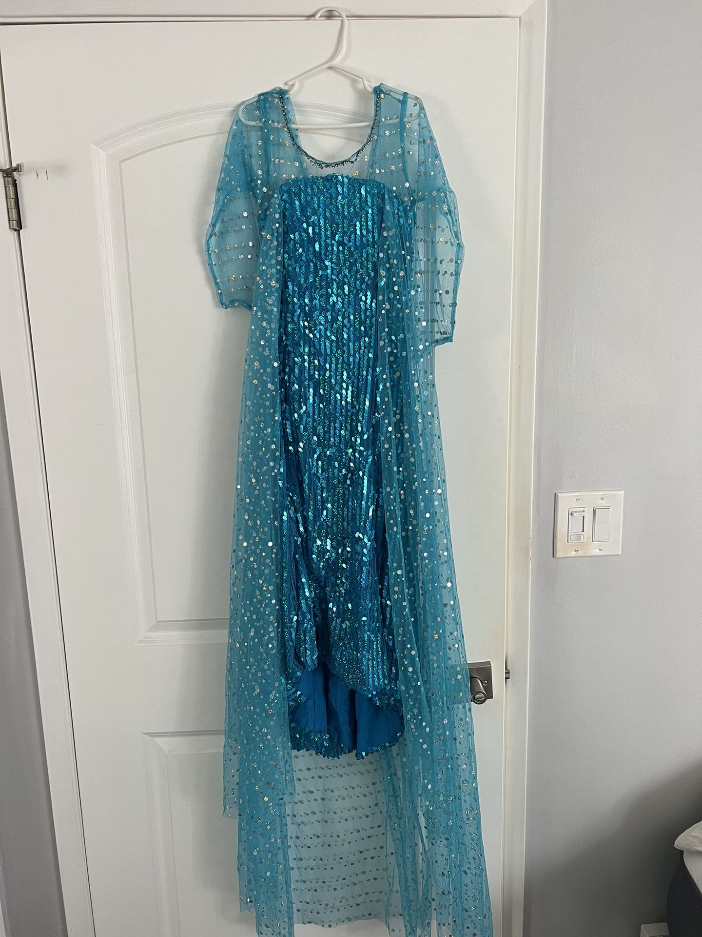 Brand New Elsa Dress Size 6