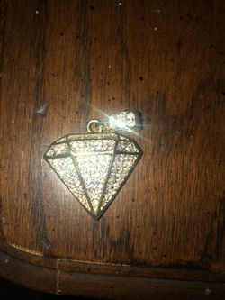 Diamond pendant