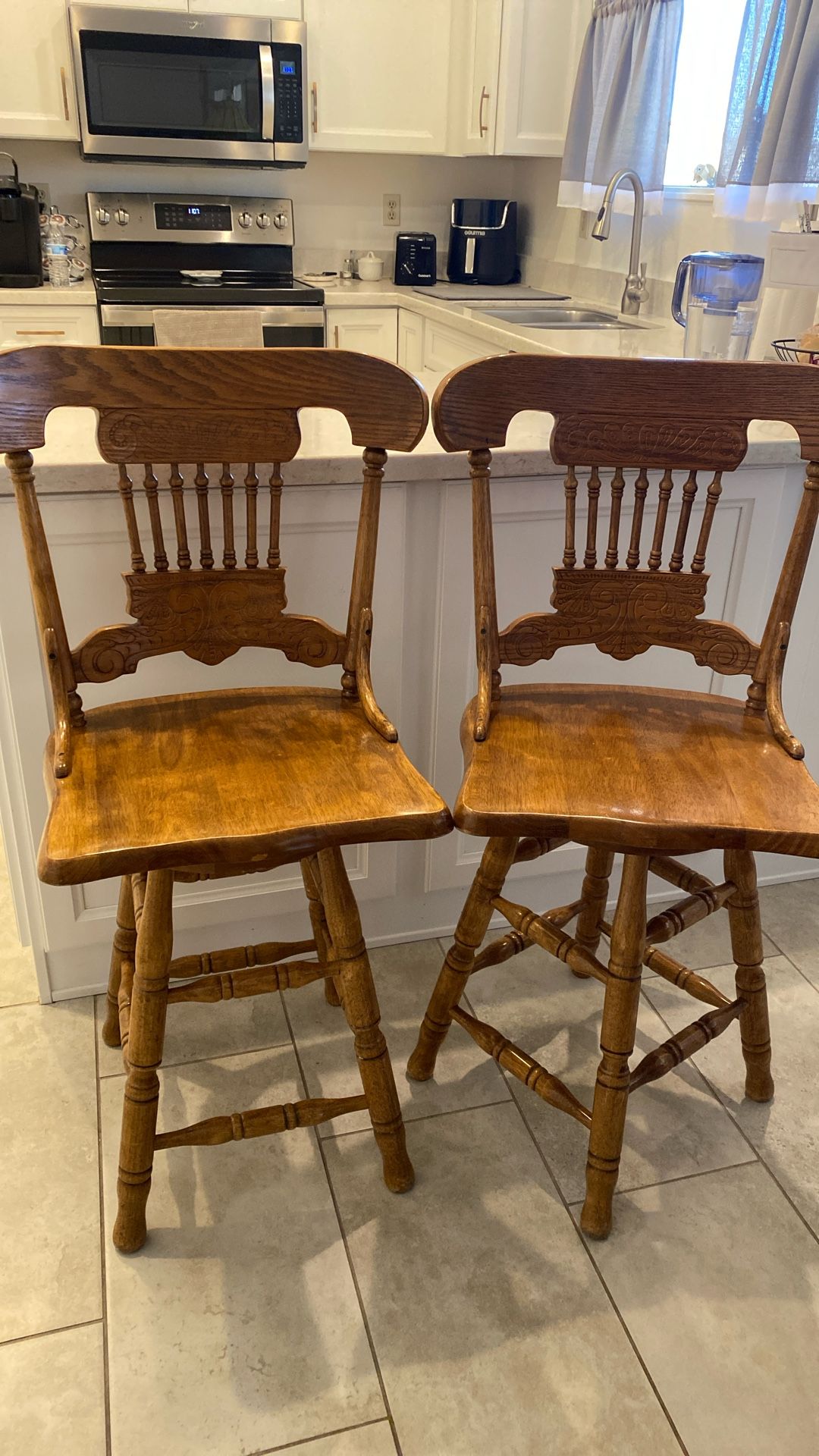 Kitchen bar stools
