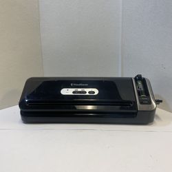 FoodSaver FM3920 Vacuum Sealing System Food Saver - Silver/Black