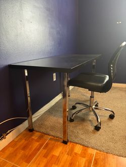 Student desk w chair