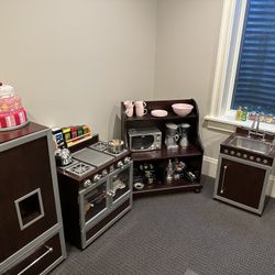 Pottery Barn Kids Play Kitchen Set