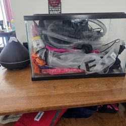 5 Gal Fish Tank W/ Accessories