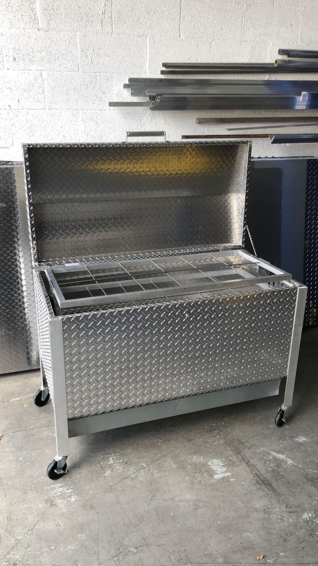 J&F Custom Roaster/ Horno Asador de Puerco