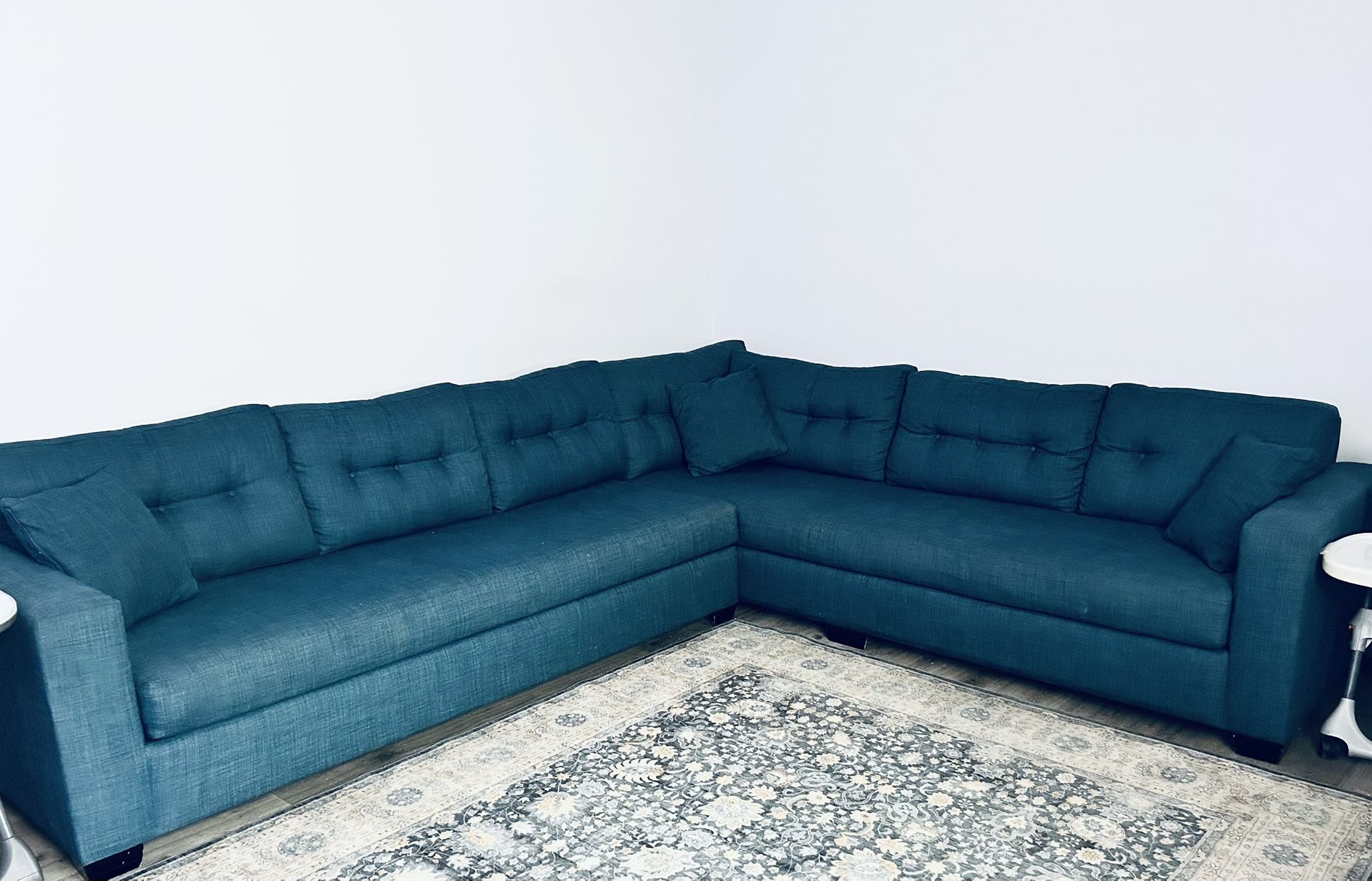 Sectional couch