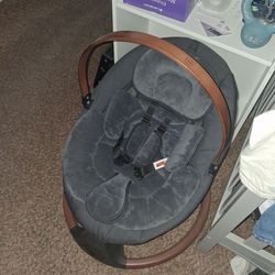 Rotating baby  chair