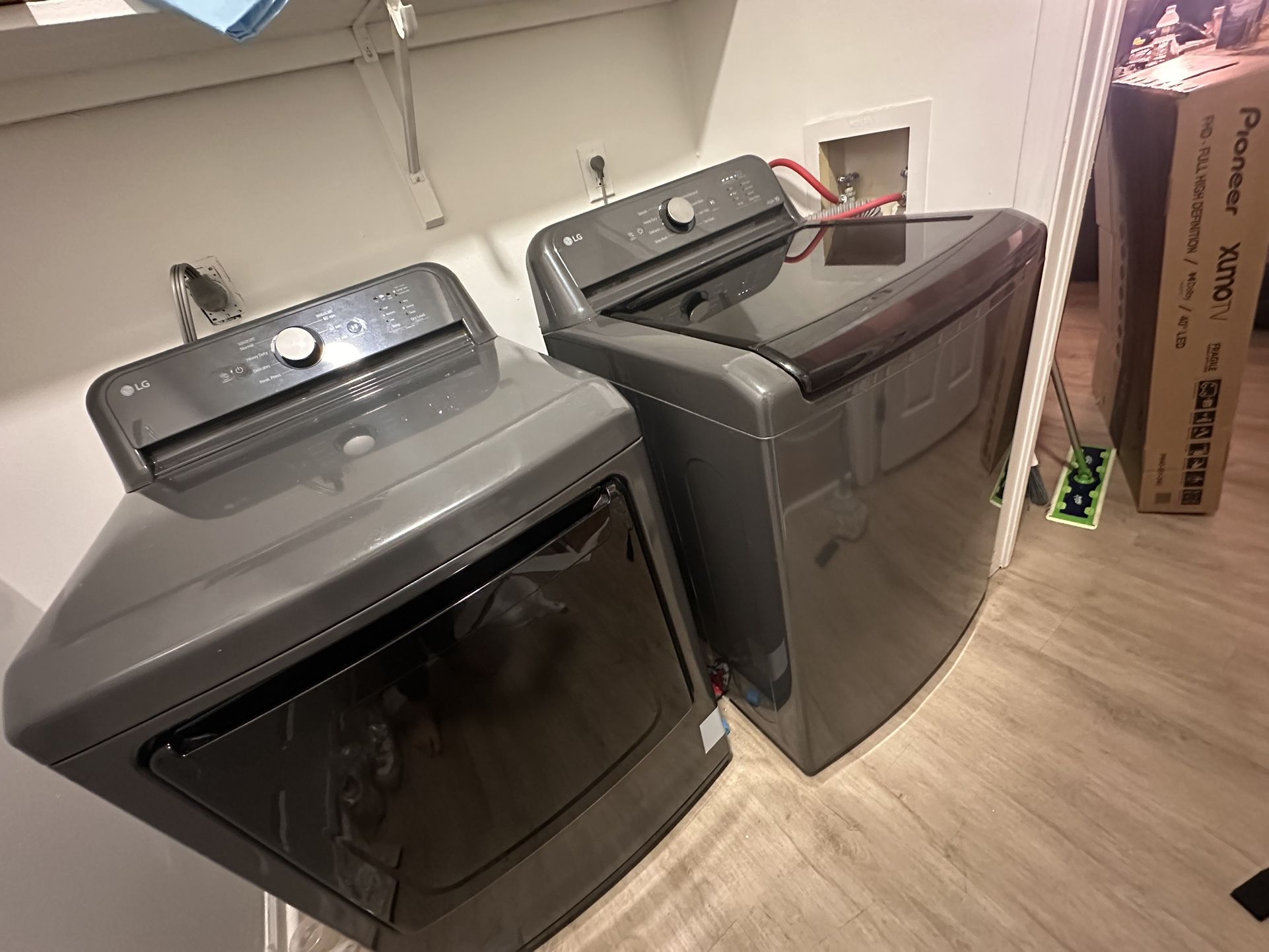LG Electric Washer and Dryer