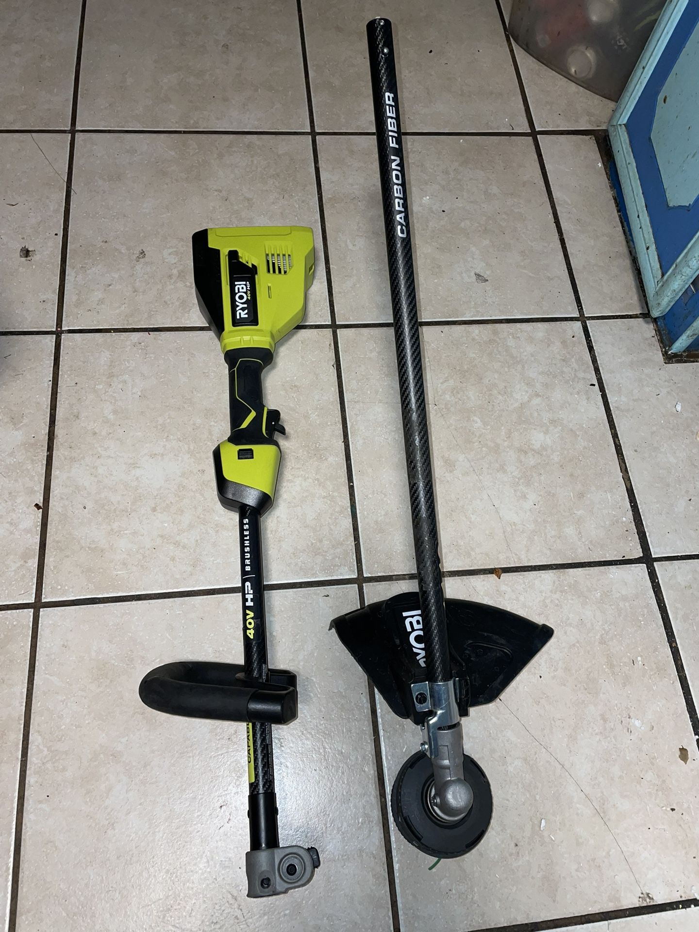 Ryobi RY40009VNM Brushless Expand-It 40-Volt Lithium-Ion Cordless Weed Trimmer (tool Only)