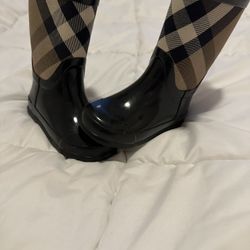 Burberry Rain Boots Size 25 
