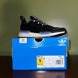 Adidas NMD V3  Size 5