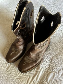 Size 7 USA / 24 MEX Boots