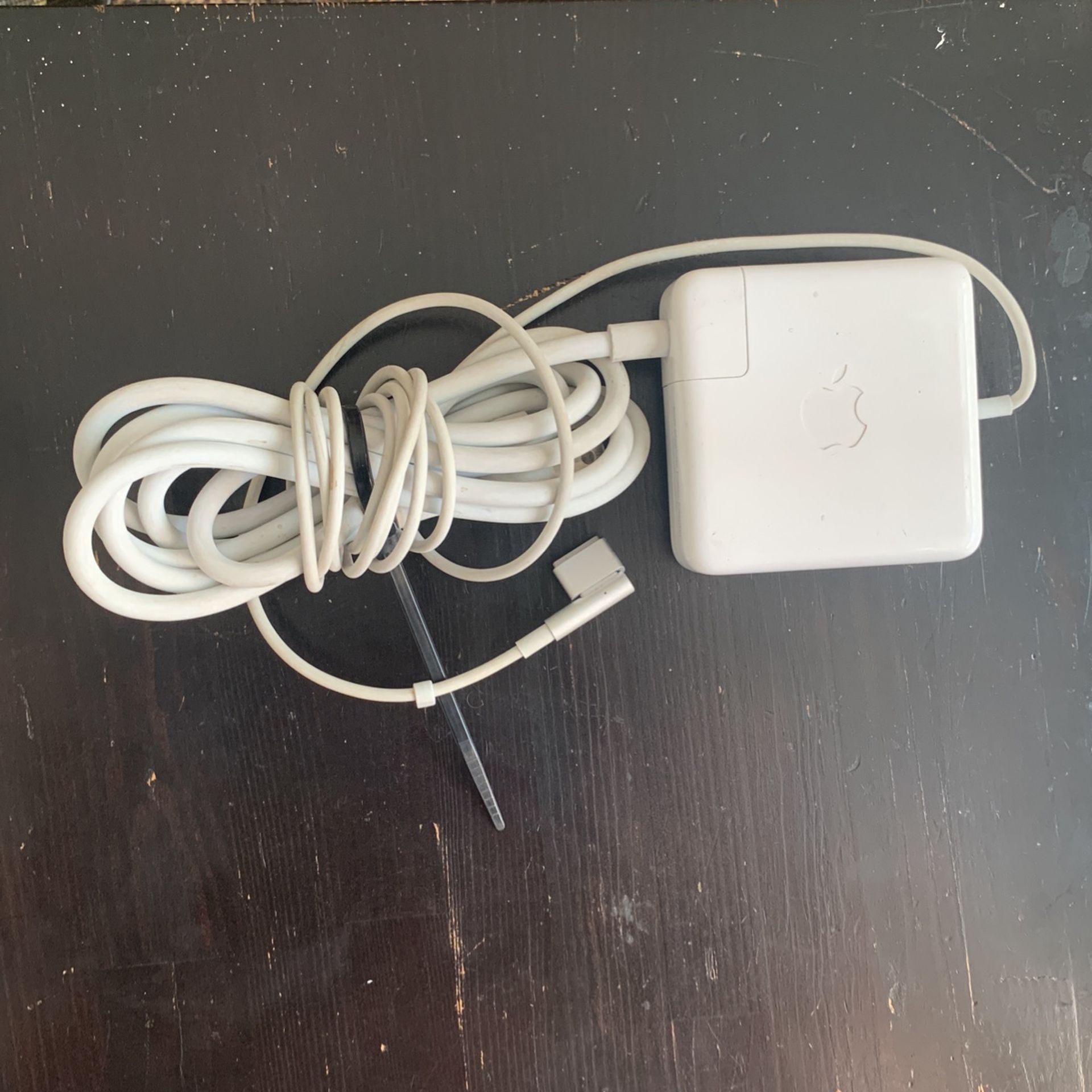 Apple 85w Mag Safe Power Adapter