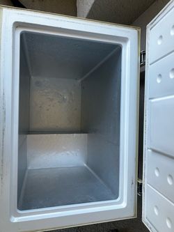 Deep freezer