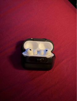 airpods pro 3 (excellent condition)