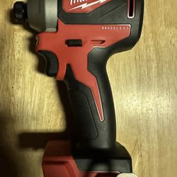 Milwaukee impact drill