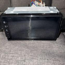 Kenwood 7in Digital Car Stereo
