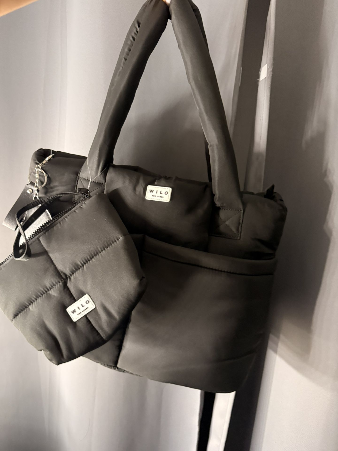 Wilo the label tote bag