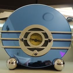 Vintage Crosley Radio