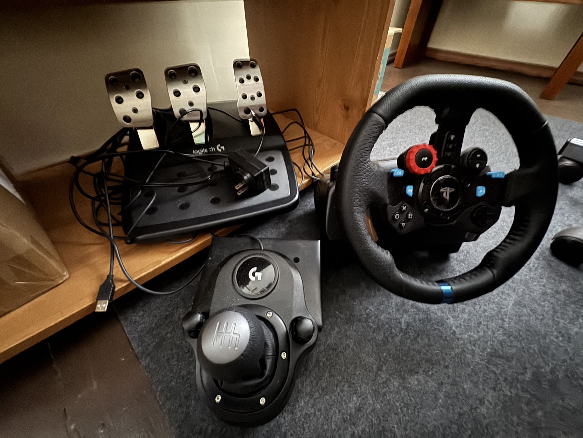 Logitech G29 Wheel With pedals & Shifter