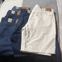 New Levi’s  Shorts 