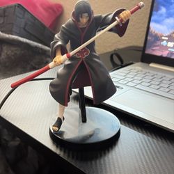 Itachi Statue 