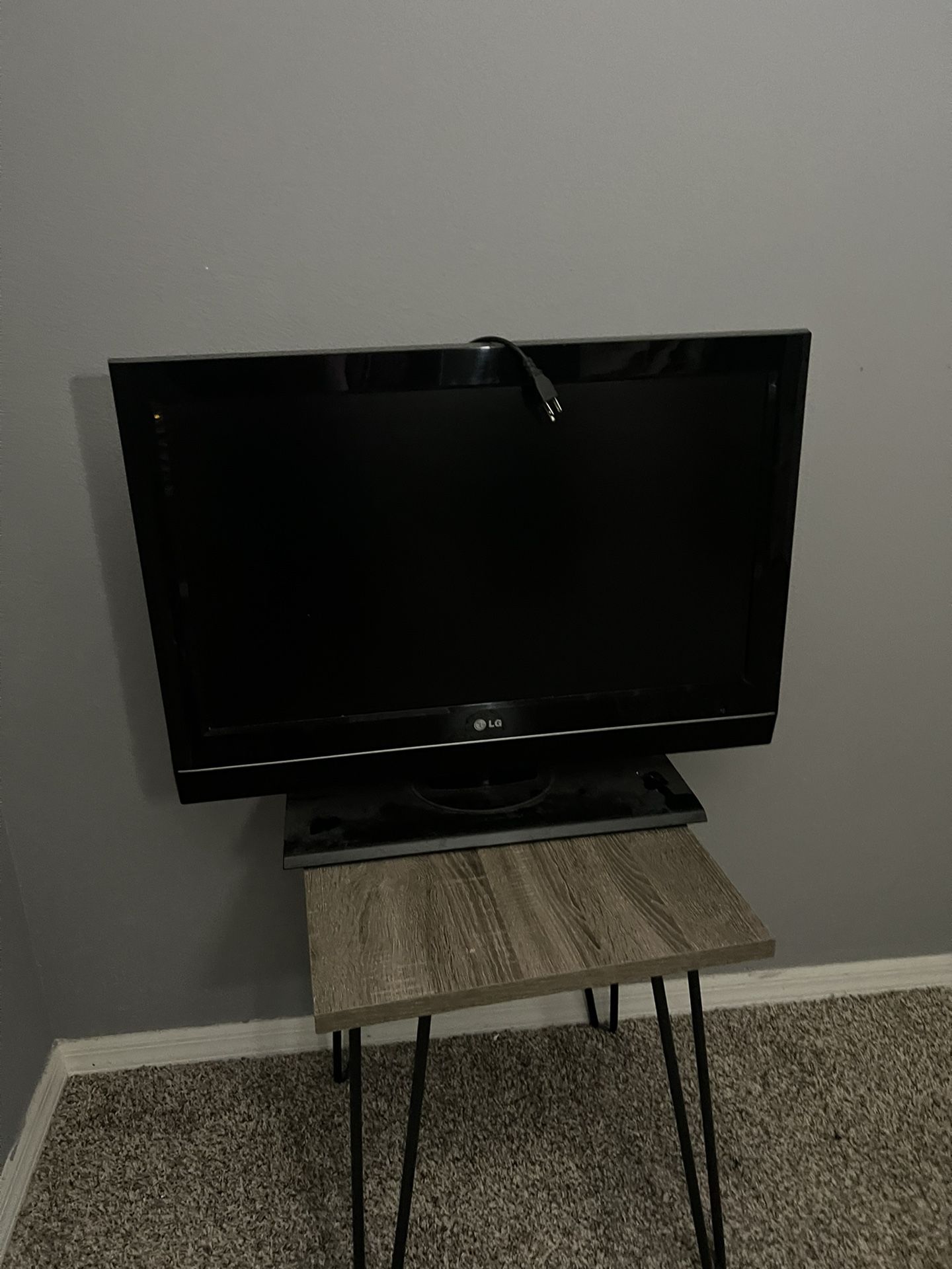 LG 32 Inch Flat Screen Plasma Tv