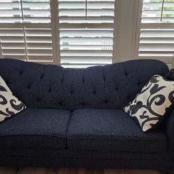 Bob’s Furniture Blue Sofa & Loveseat Set – Must Sell Fast (Pillows Included)